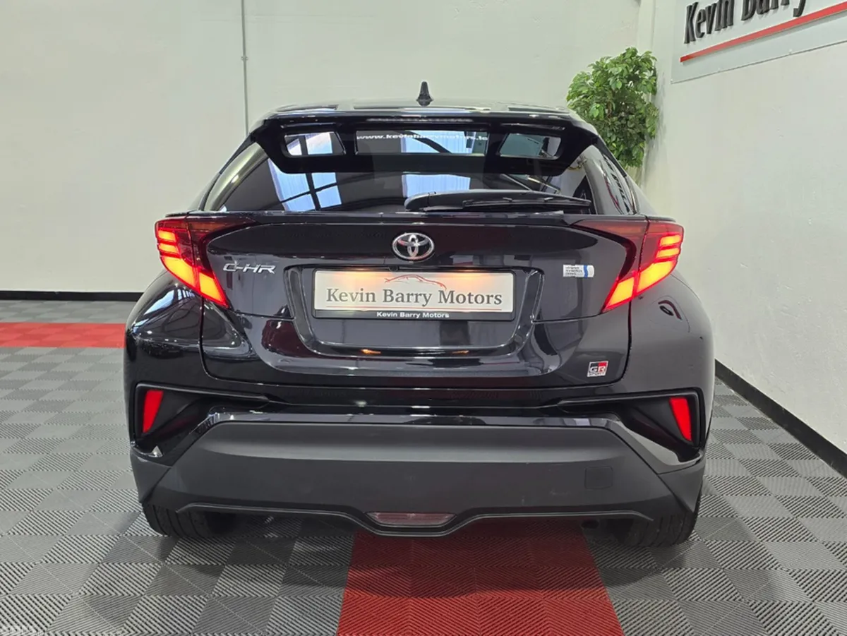 Toyota C-HR SUV, Petrol Hybrid, 2021, Black