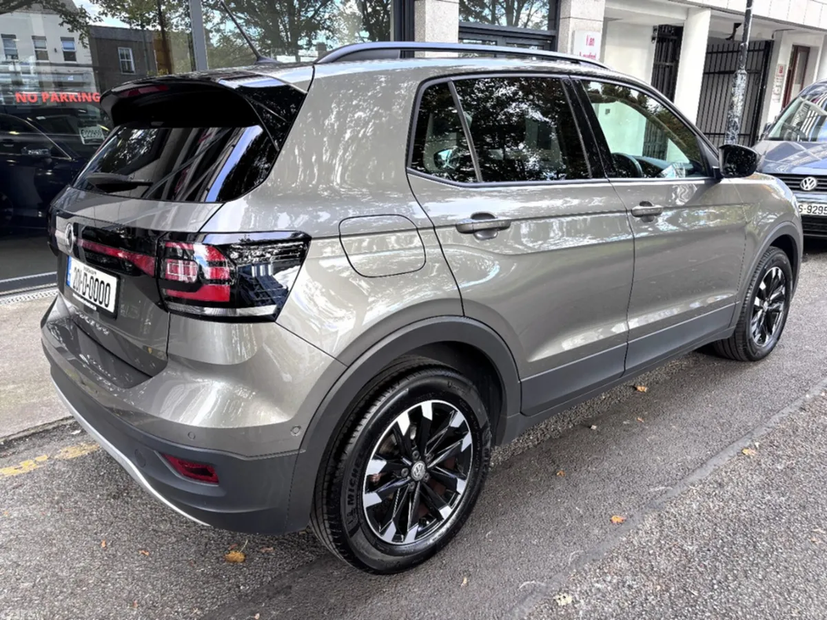 Volkswagen T-Cross Hatchback, Petrol, 2020, Grey