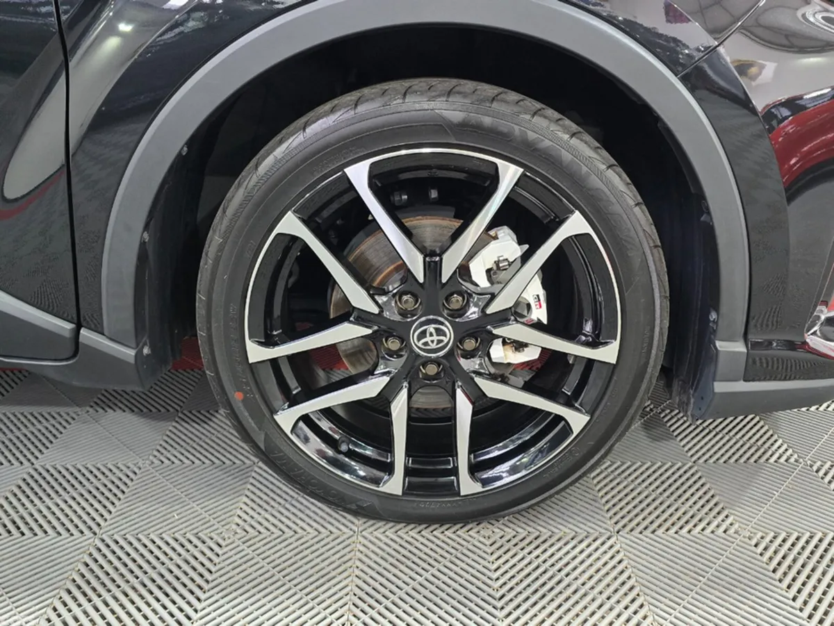 Toyota C-HR SUV, Petrol Hybrid, 2021, Black