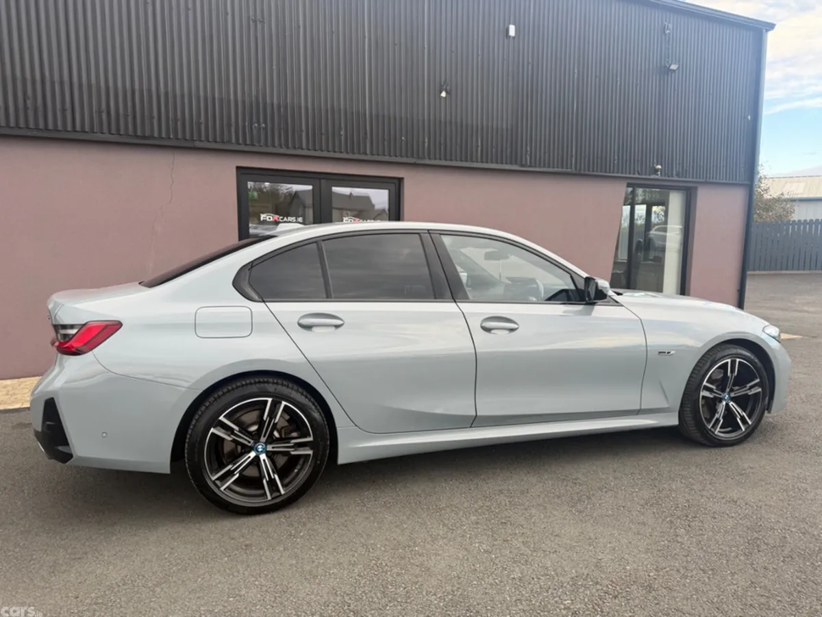 BMW 3-Series Saloon, Petrol Plug-in Hybrid, 2023, Grey