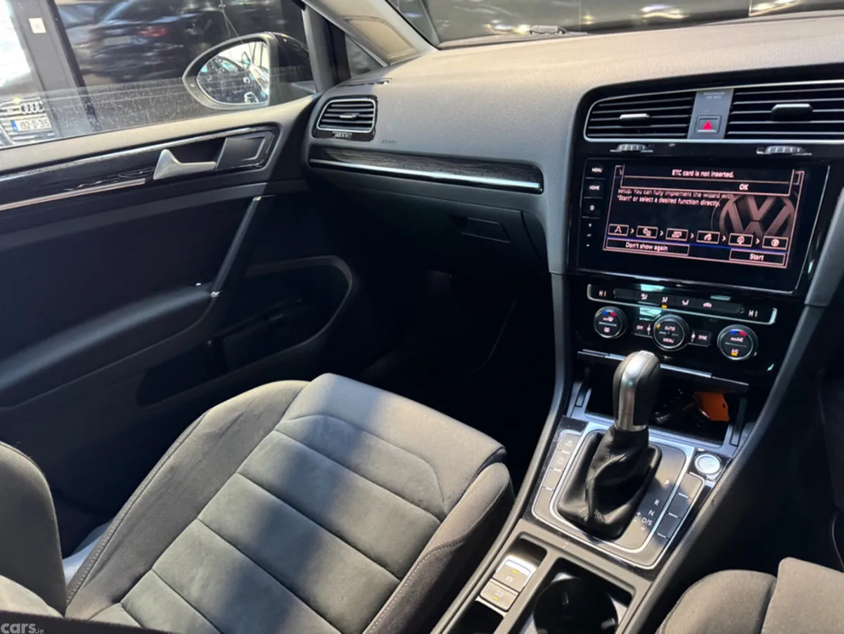 Volkswagen Golf Hatchback, Petrol, 2017, Black