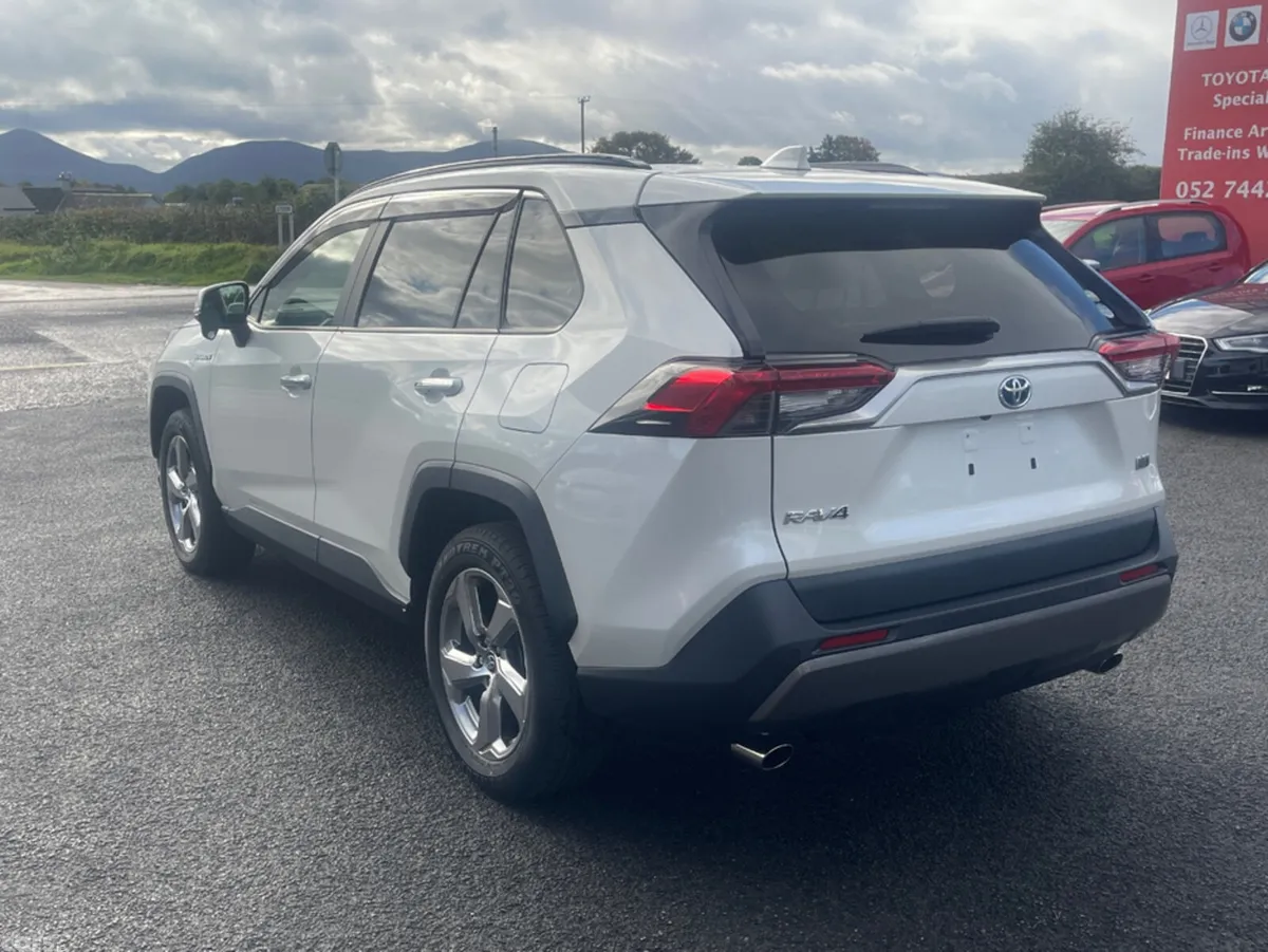 Toyota RAV4 Hatchback, Petrol Hybrid, 2020, White