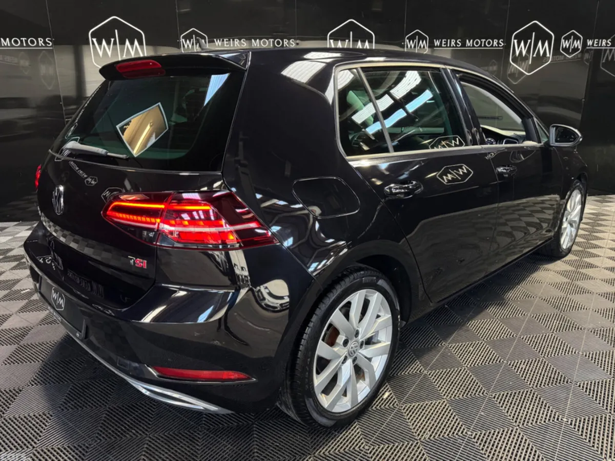 Volkswagen Golf Hatchback, Petrol, 2017, Black