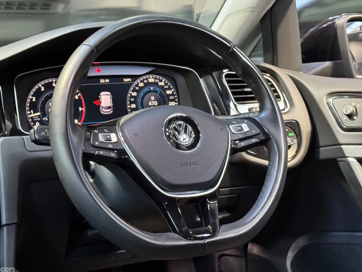 Volkswagen Golf Hatchback, Petrol, 2017, Black