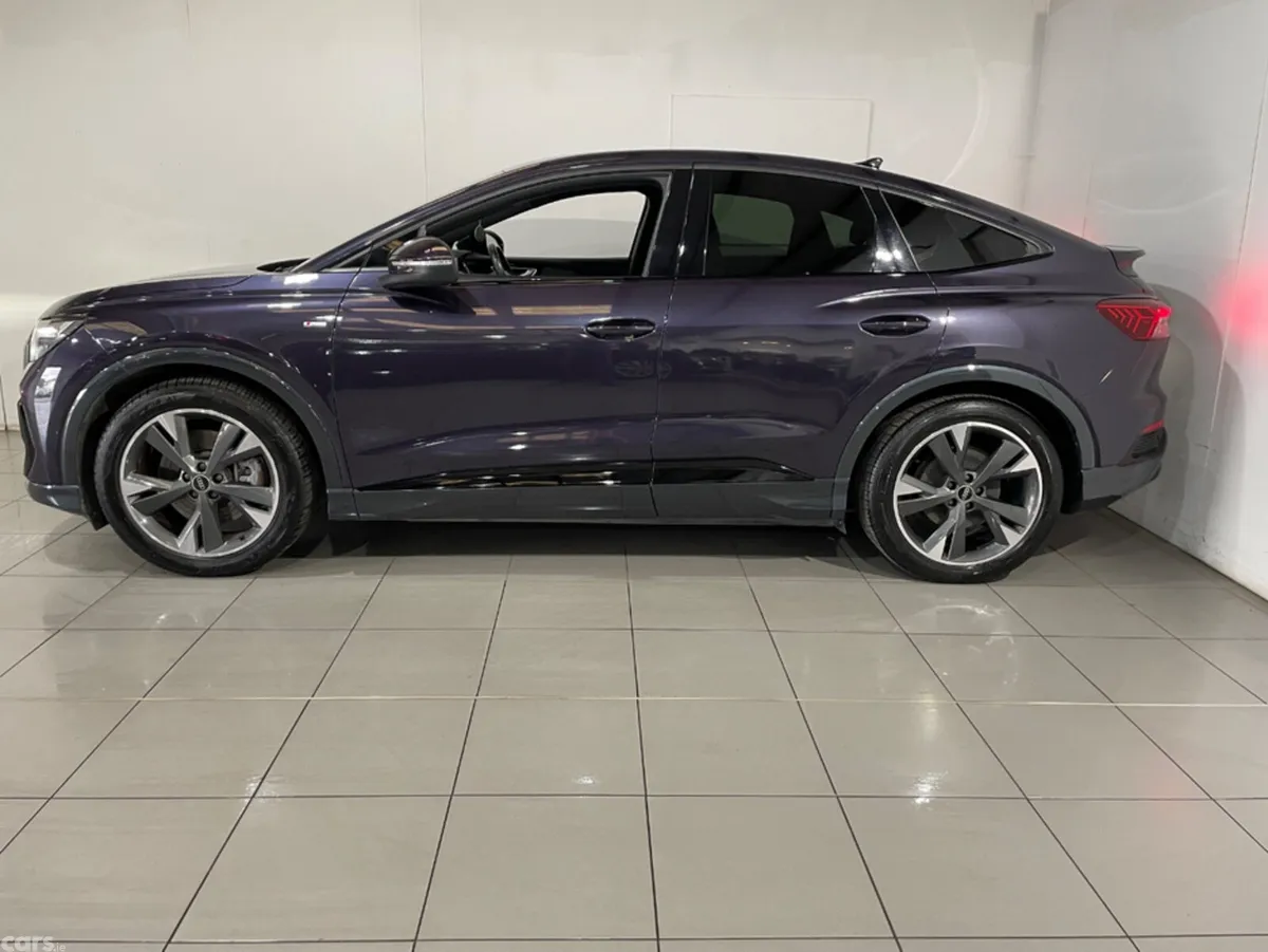 Audi Q4 e-tron Hatchback, Electric, 2023, Purple