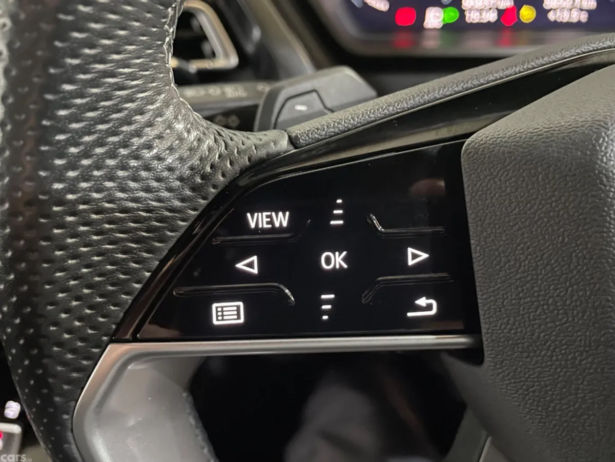 Audi Q4 e-tron Hatchback, Electric, 2023, Purple