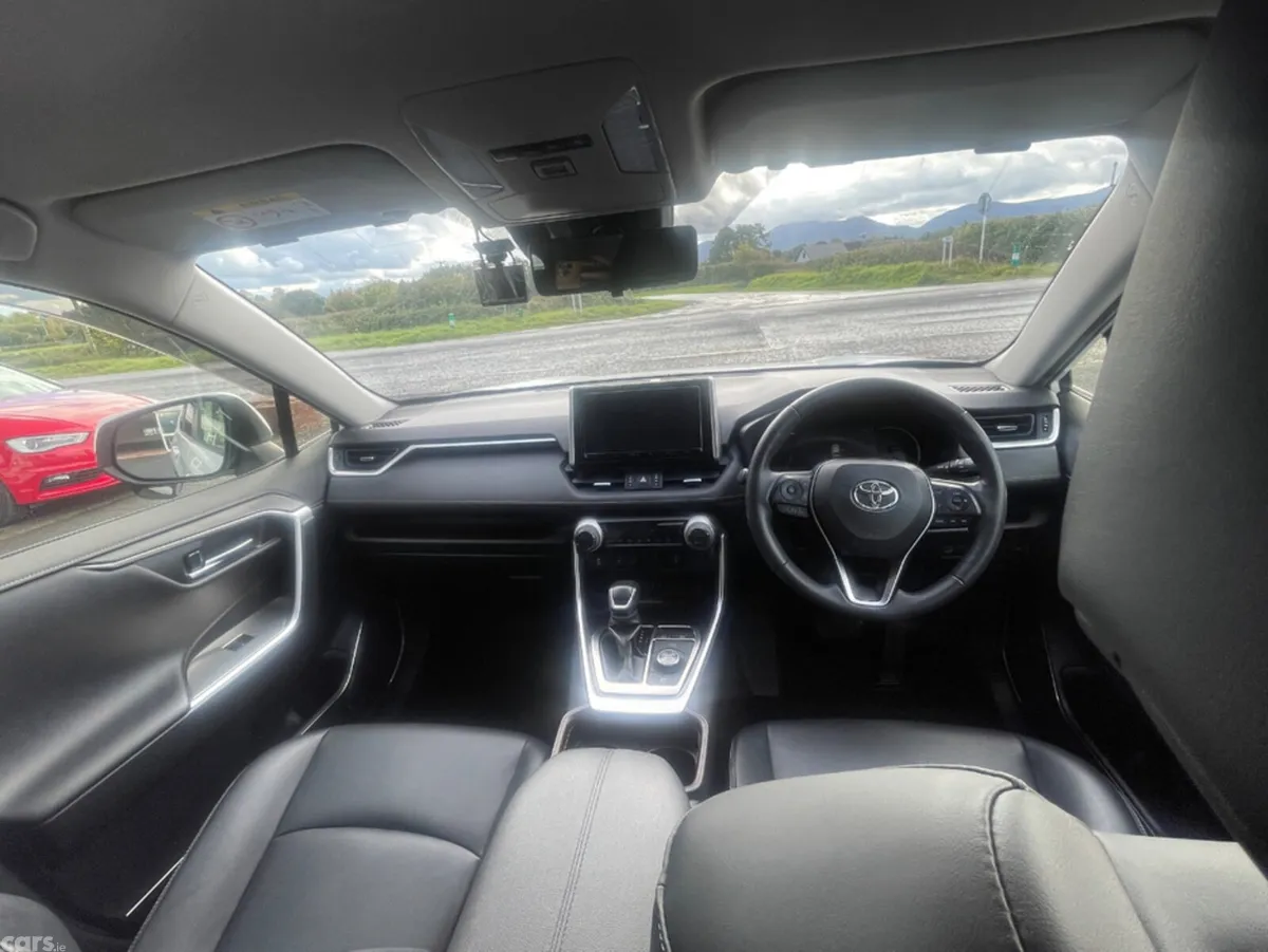 Toyota RAV4 Hatchback, Petrol Hybrid, 2020, White
