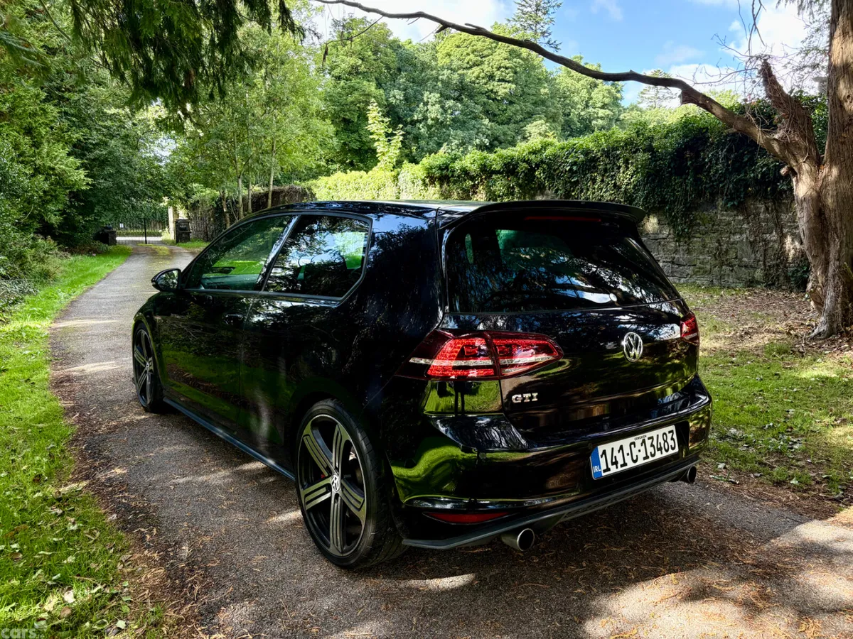 Volkswagen Golf Hatchback, Petrol, 2014, Black