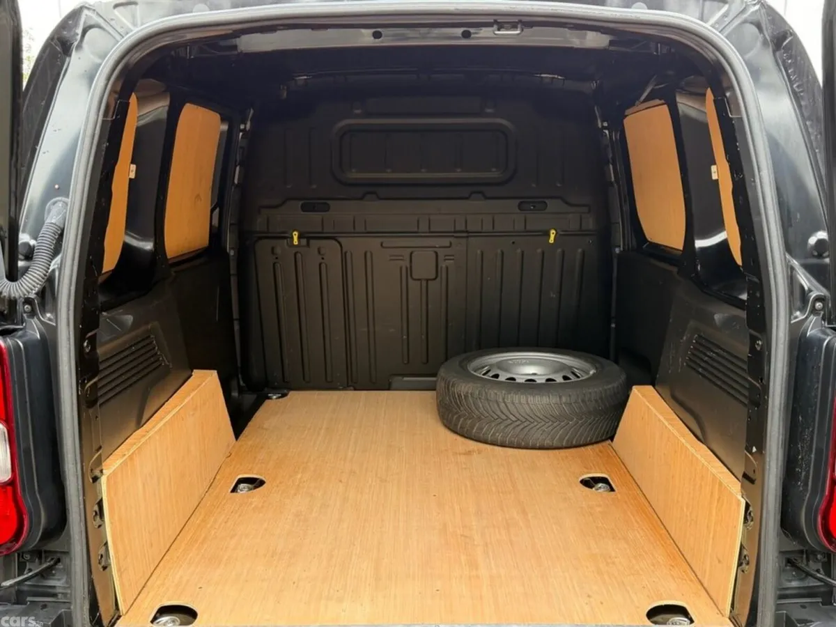 Citroen Berlingo MPV, Diesel, 2023, Black