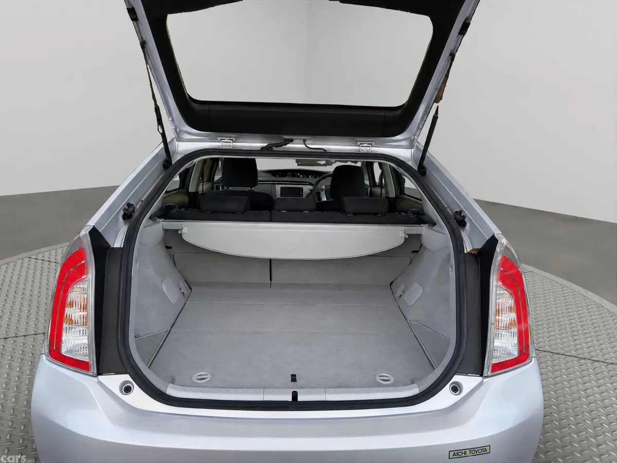 Toyota Prius Hatchback, Petrol Hybrid, 2012, Silver