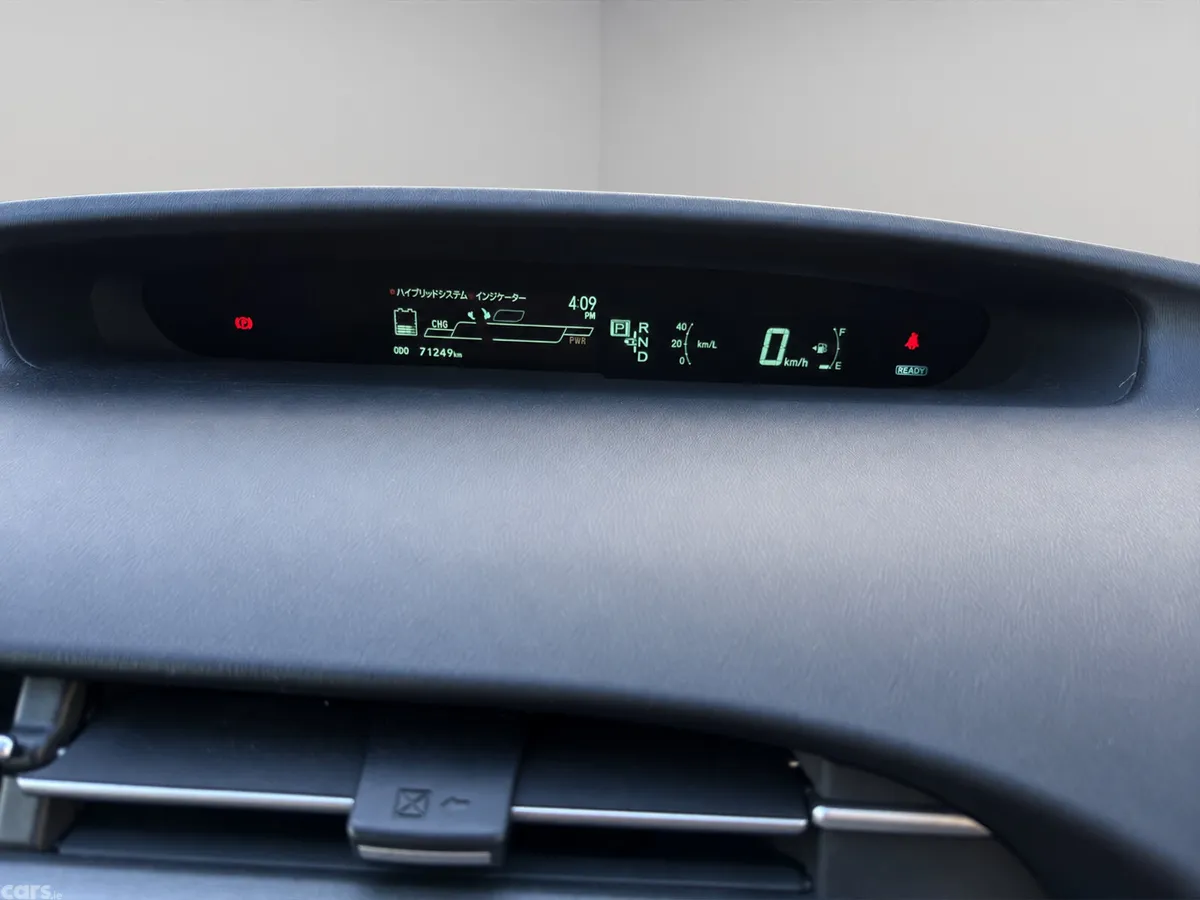 Toyota Prius Hatchback, Petrol Hybrid, 2013, White