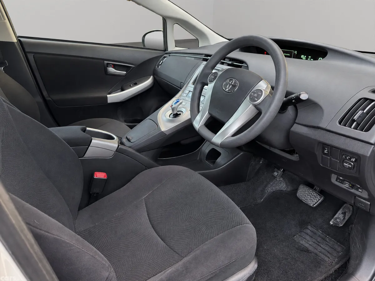Toyota Prius Hatchback, Petrol Hybrid, 2012, Silver