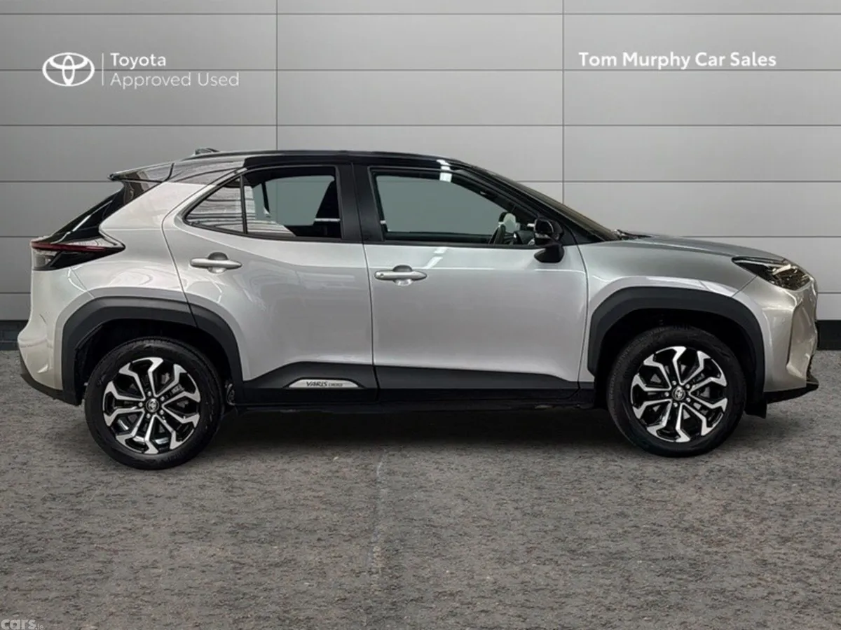 Toyota Yaris Cross SUV, Petrol Hybrid, 2026, Grey