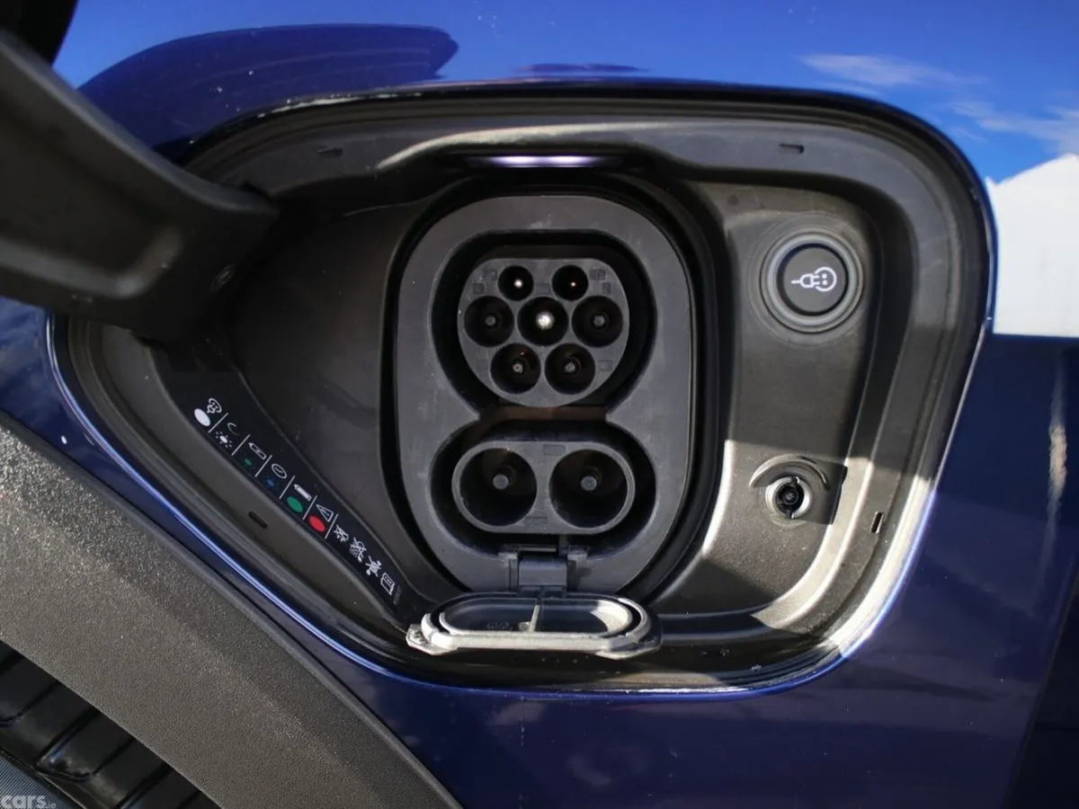 Porsche Taycan Estate, Electric, 2023, Blue