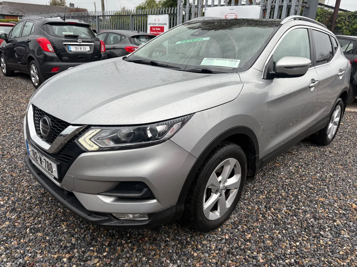 Nissan Qashqai MPV, Petrol, 2019, Grey