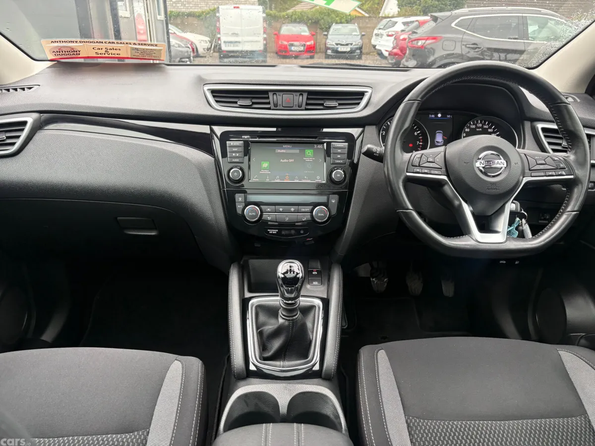 Nissan Qashqai MPV, Petrol, 2019, Grey