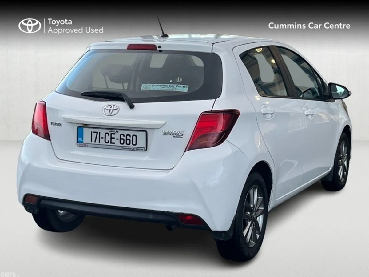Toyota Yaris Hatchback, Petrol, 2017, White