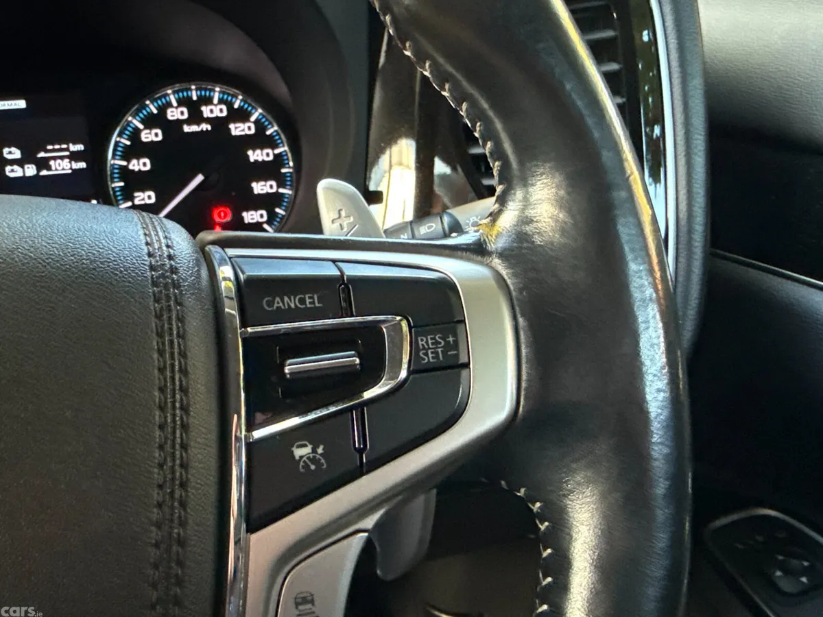 Mitsubishi Outlander SUV, Petrol Plug-in Hybrid, 2018, Black