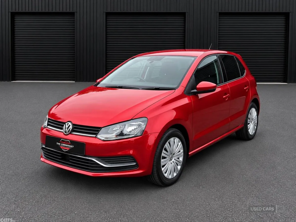 Volkswagen Polo , Petrol, 2014, 