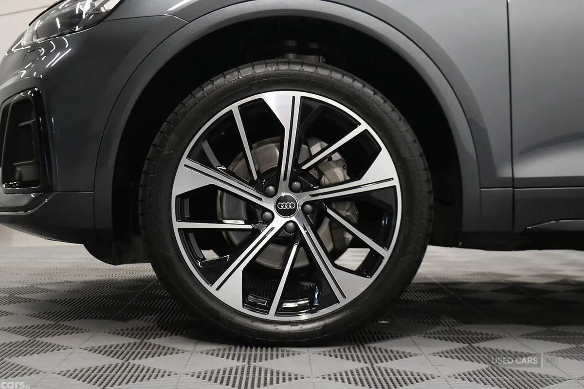 Audi Q5 SUV, Diesel, 2023, Grey