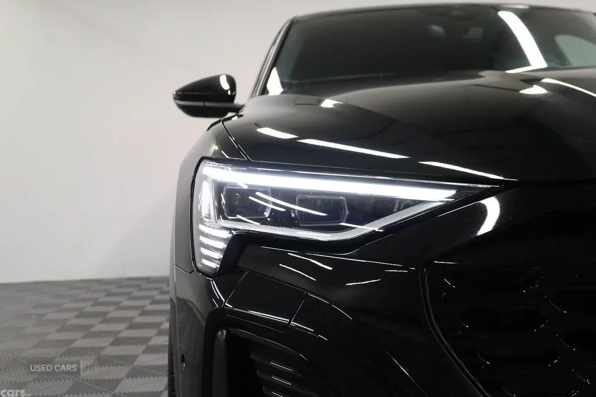 Audi Q8 SUV, Electric, 2023, Black