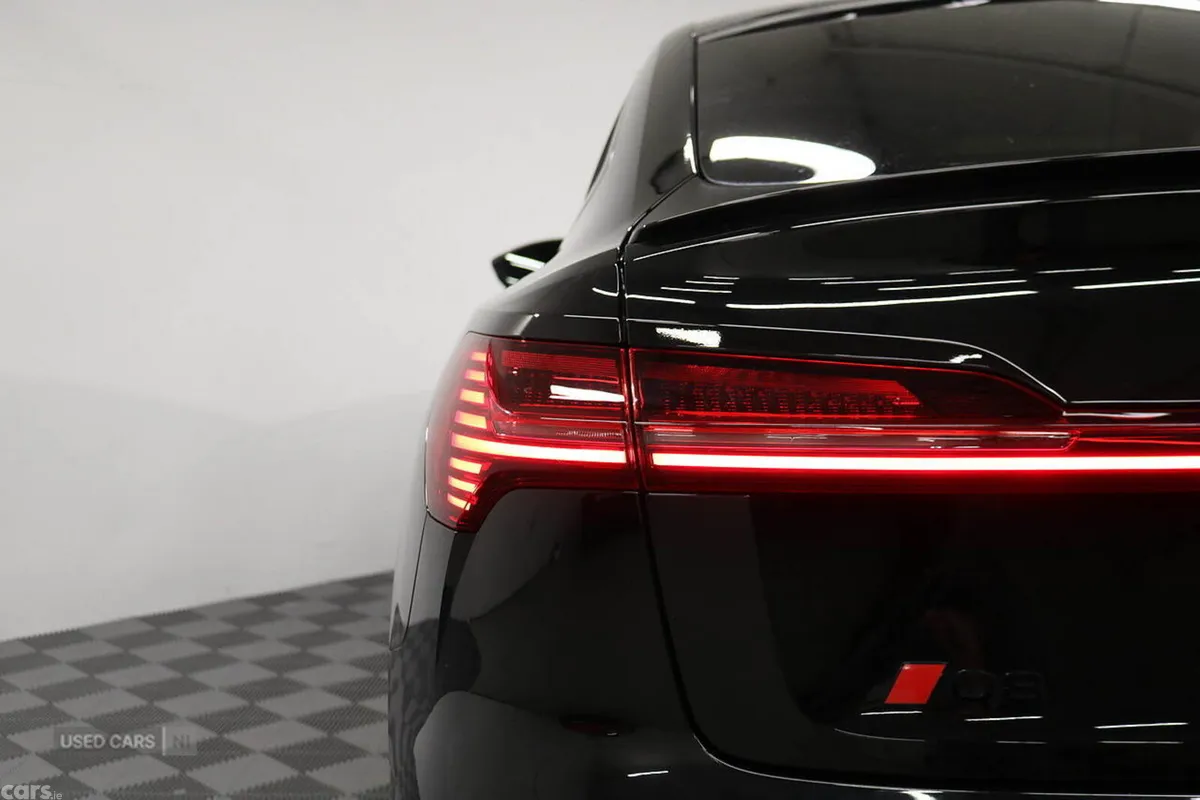 Audi Q8 SUV, Electric, 2023, Black