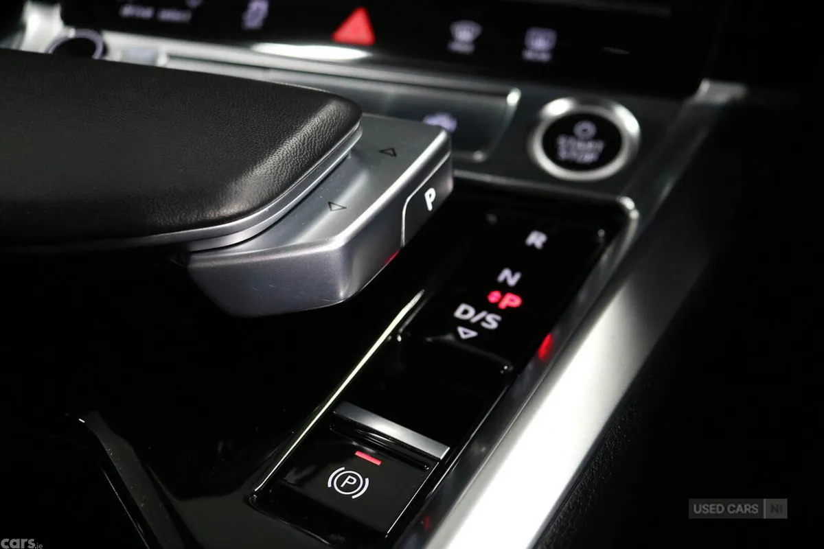 Audi Q8 SUV, Electric, 2023, Black