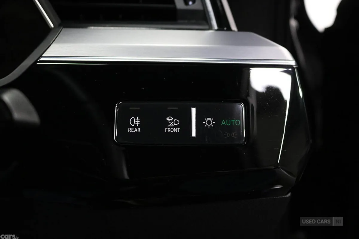 Audi Q8 SUV, Electric, 2023, Black