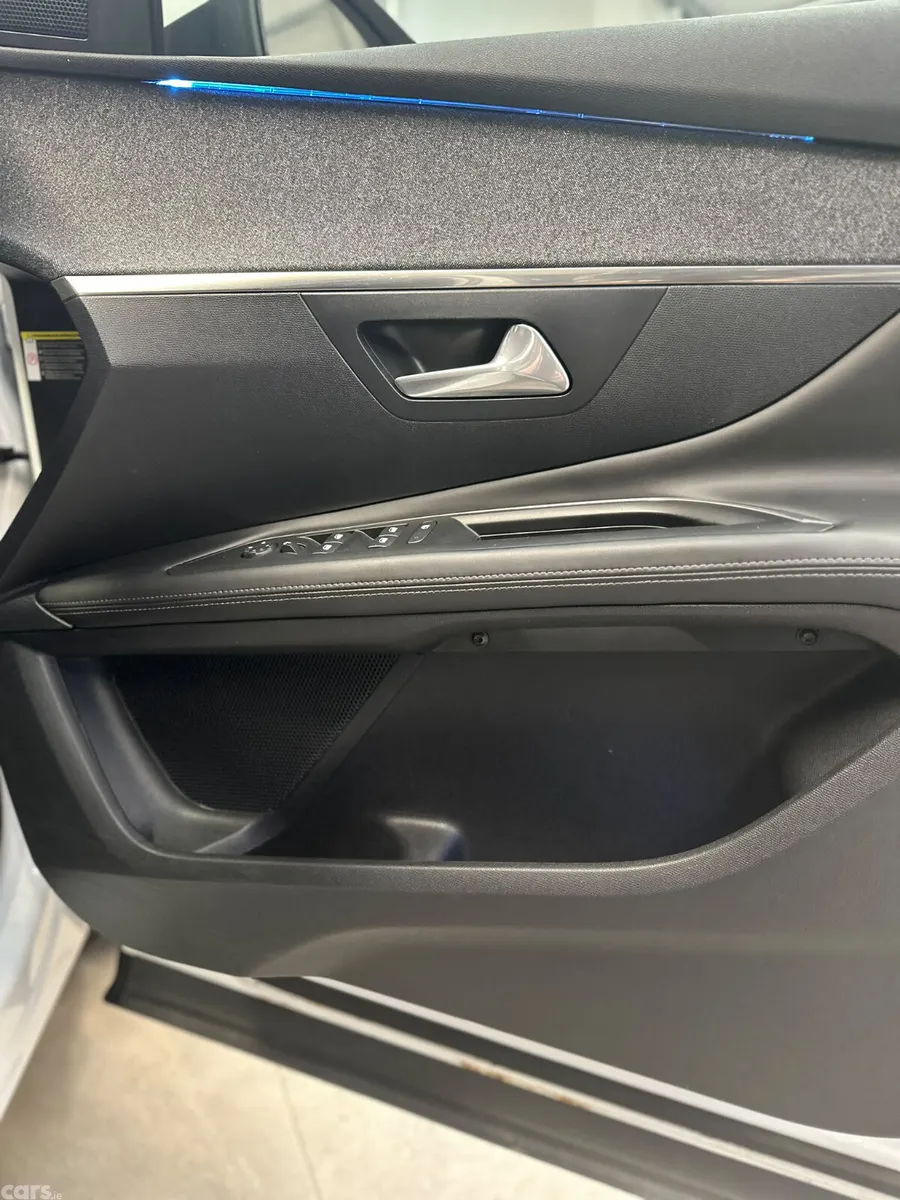 Peugeot 3008 SUV, Diesel, 2017, White