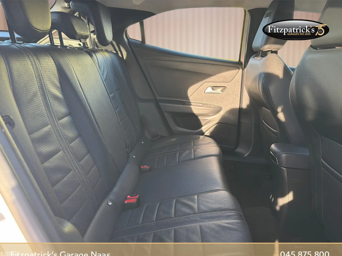Opel Mokka SUV, Petrol, 2023, White