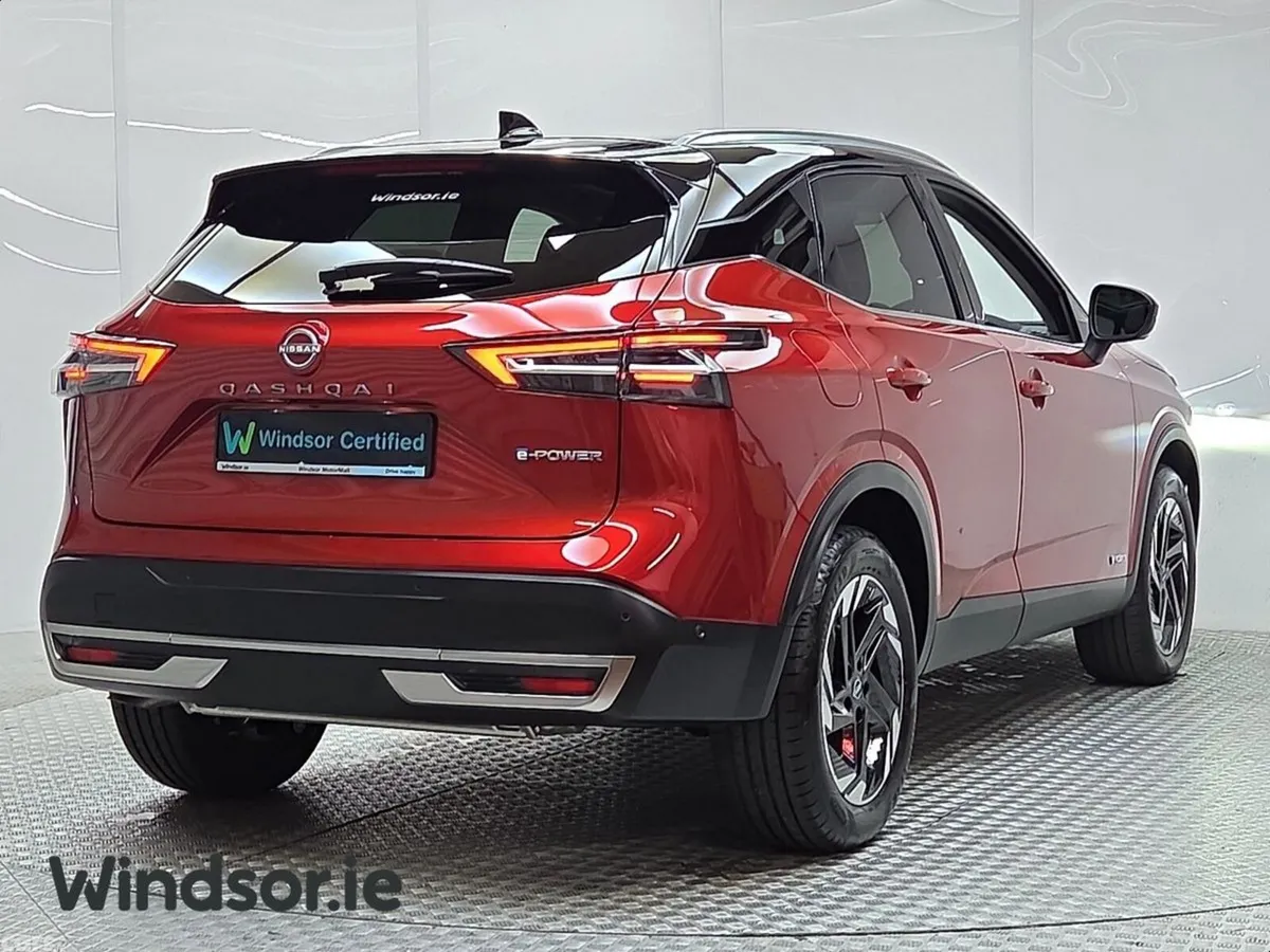 Nissan Qashqai MPV, Petrol Hybrid, 2026, Red