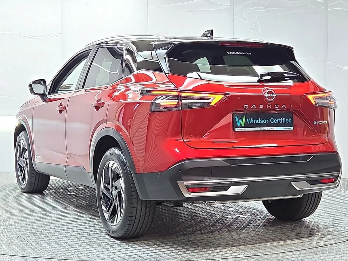 Nissan Qashqai MPV, Petrol Hybrid, 2026, Red