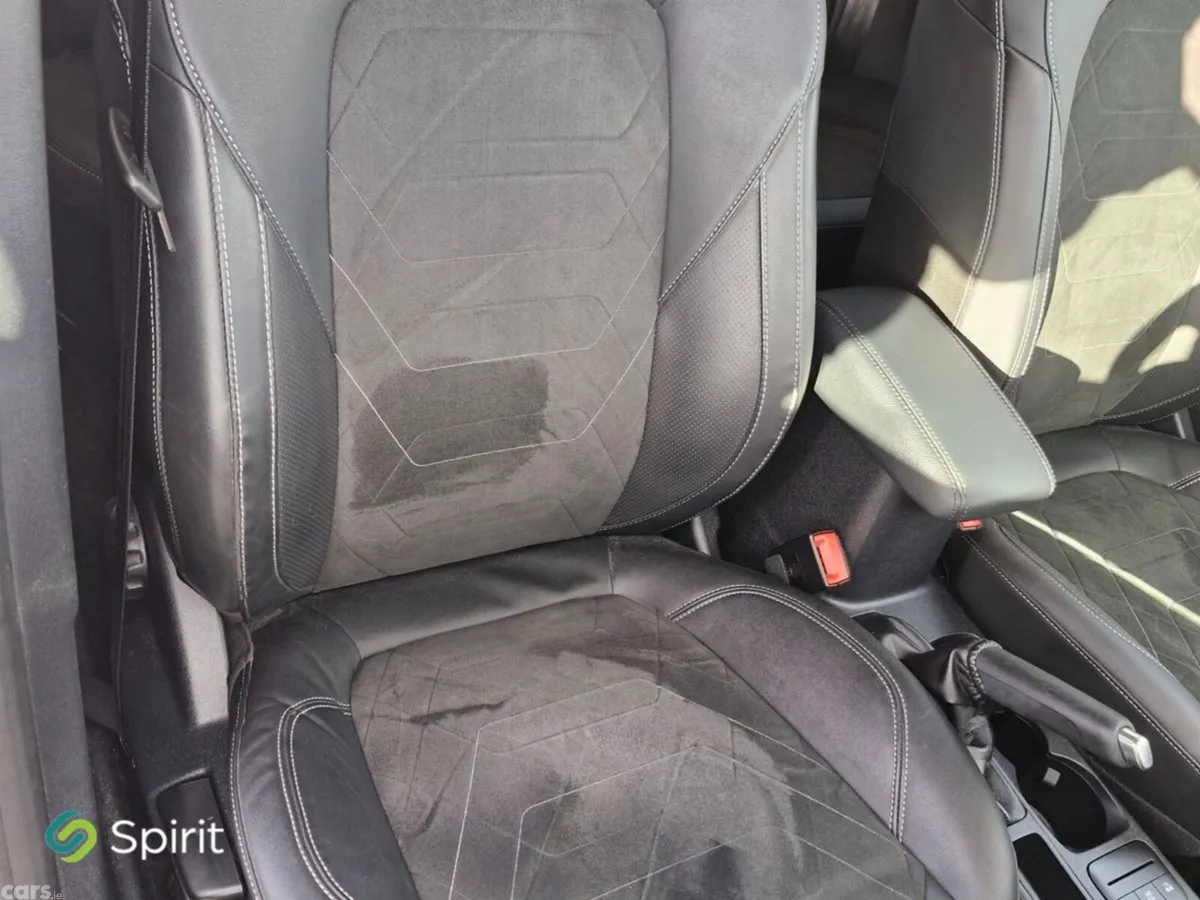 Ford Fiesta Hatchback, Petrol, 2024, White