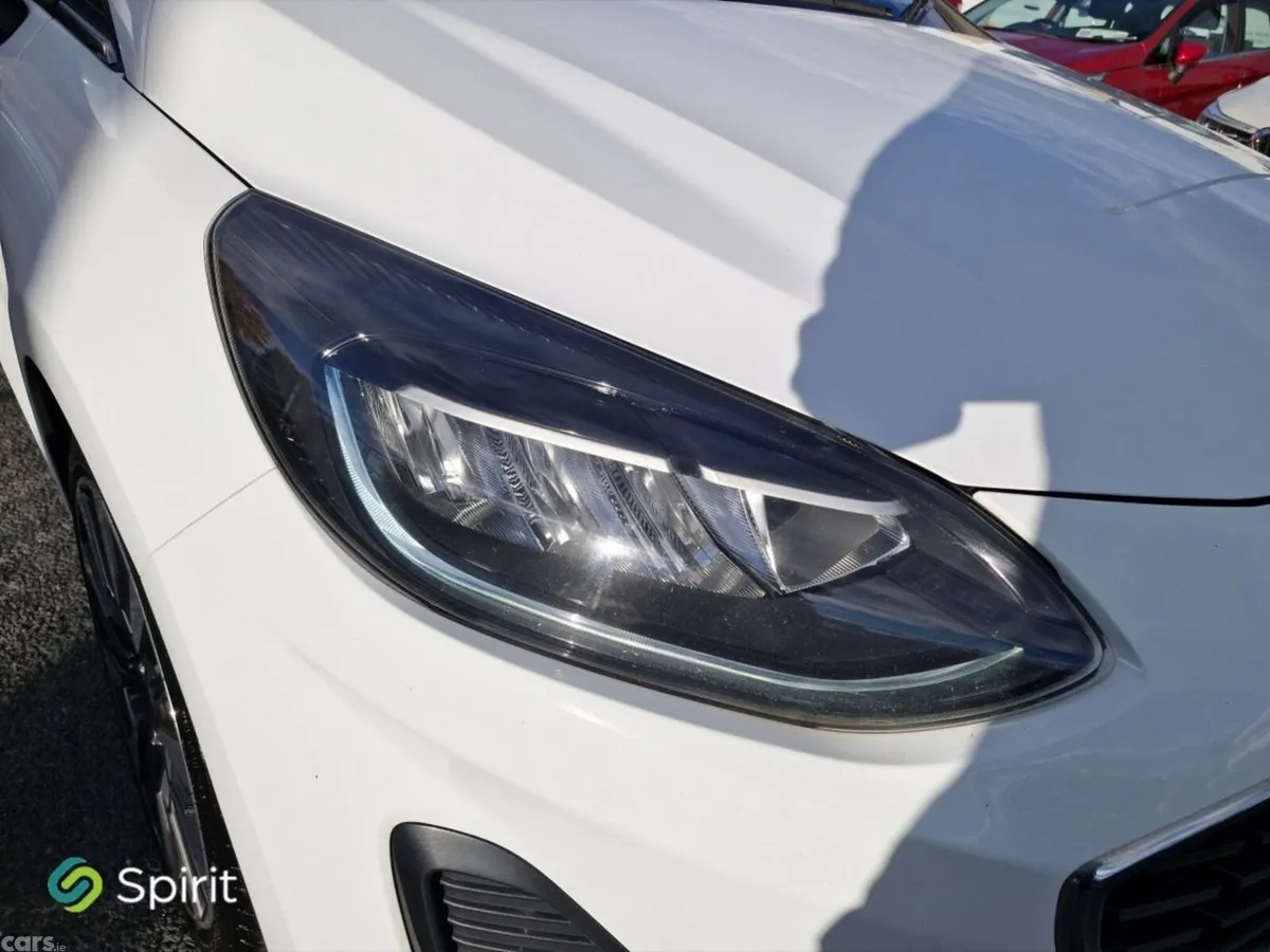 Ford Fiesta Hatchback, Petrol, 2024, White