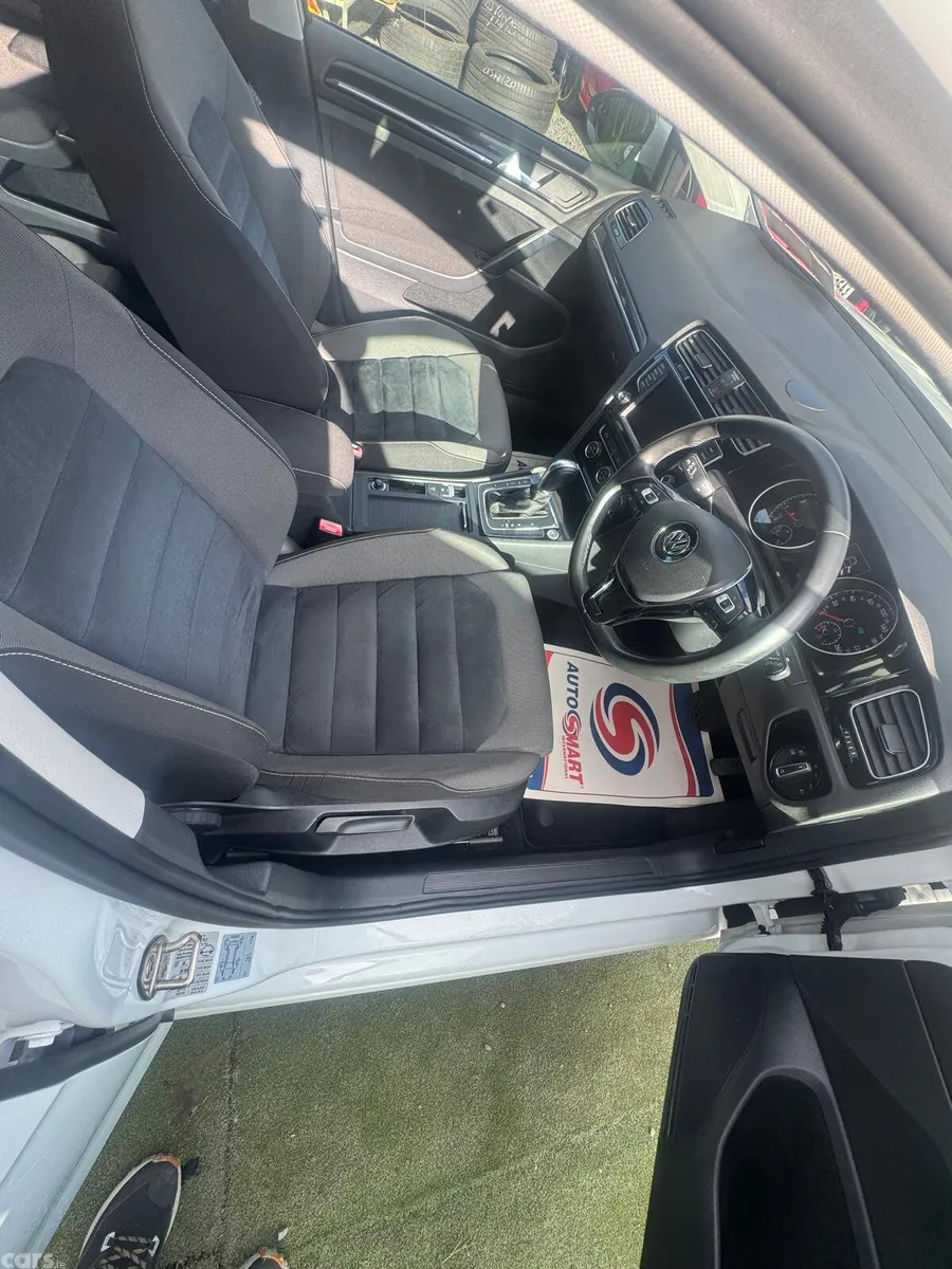 Volkswagen Golf Hatchback, Petrol, 2015, White