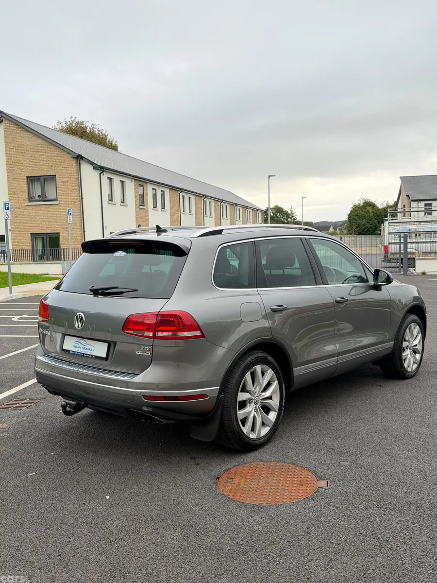 Volkswagen Touareg SUV, Diesel, 2016, Grey