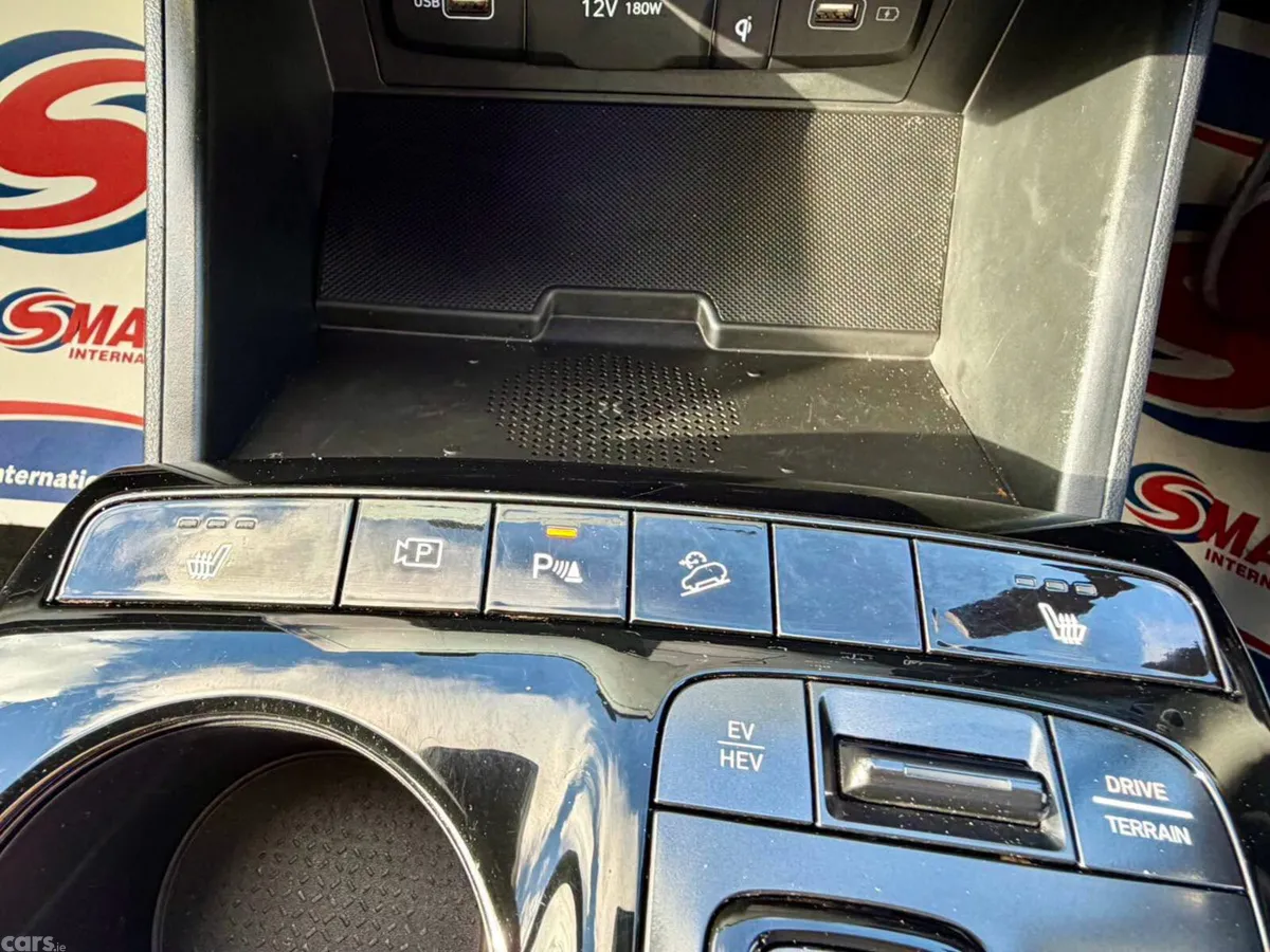 Hyundai Tucson SUV, Petrol Hybrid, 2022, Red