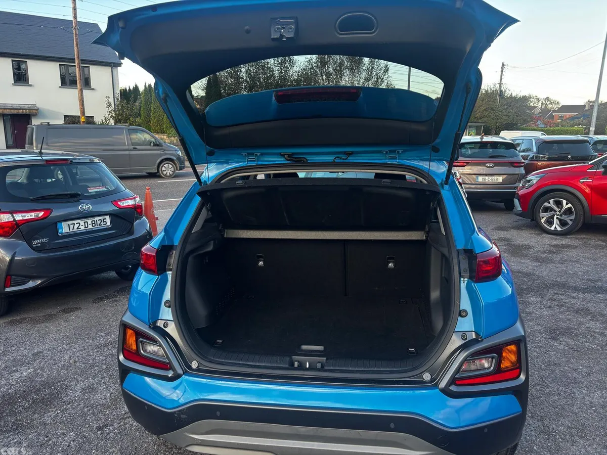 Hyundai KONA MPV, Petrol, 2019, Blue