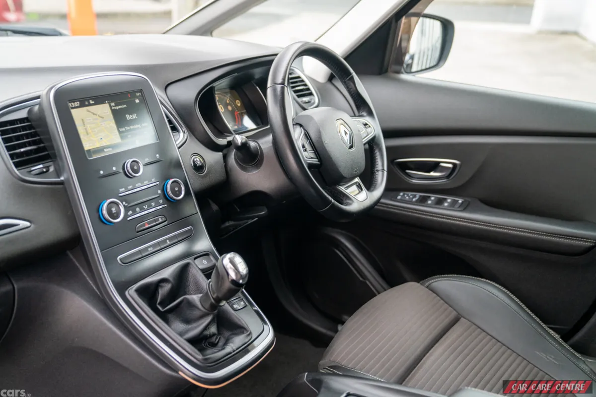 Renault Grand Scenic MPV, Diesel, 2017, Grey