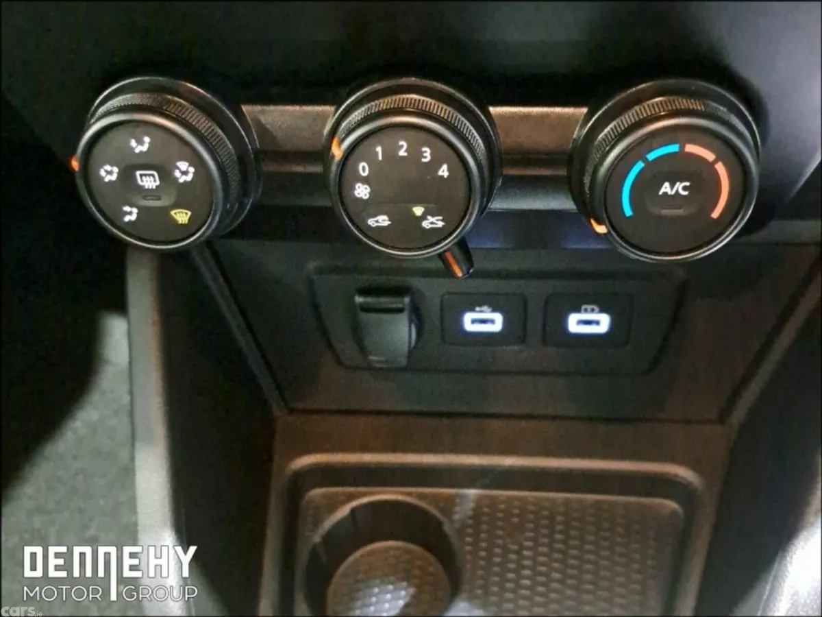 Dacia Duster SUV, Diesel, 2023, Grey