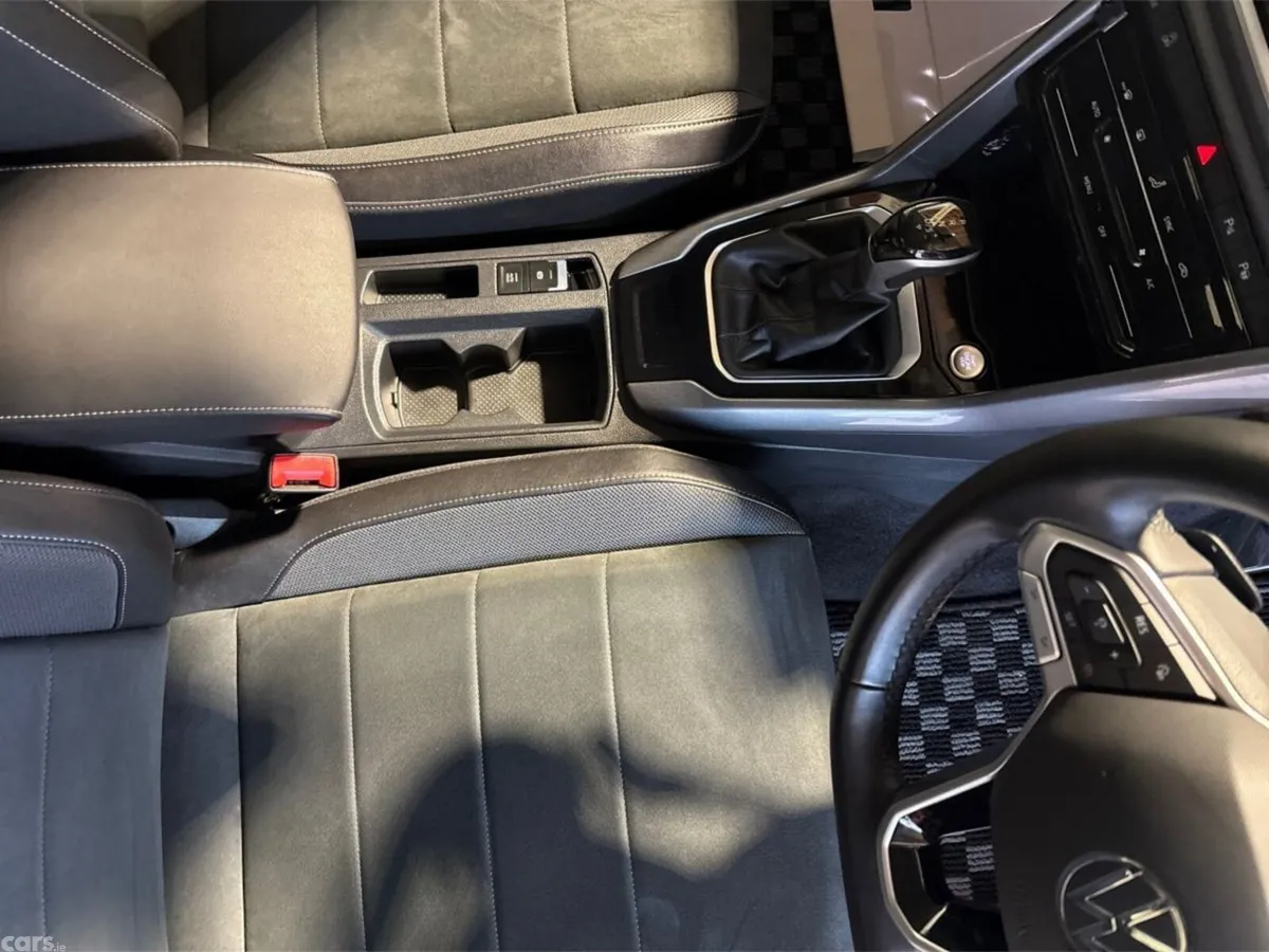 Volkswagen T-Roc SUV, Diesel, 2022, Silver