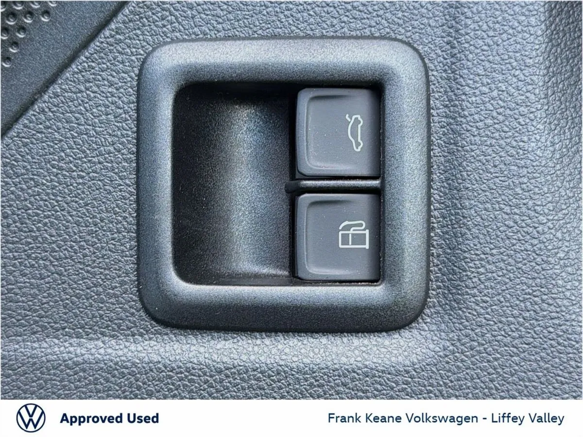 Volkswagen Tiguan SUV, Petrol Plug-in Hybrid, 2026, White