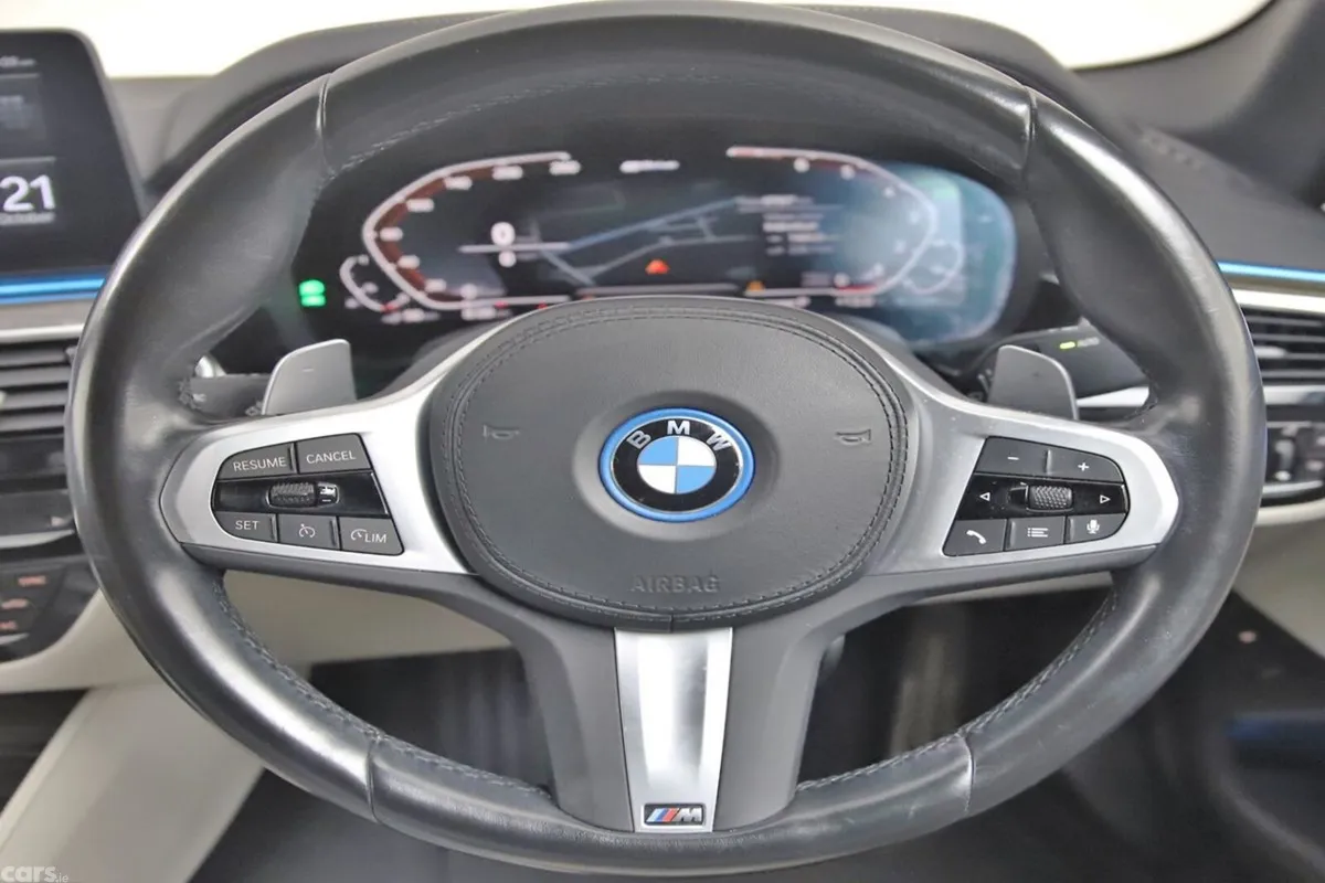 BMW 5-Series Saloon, Petrol Plug-in Hybrid, 2023, Black