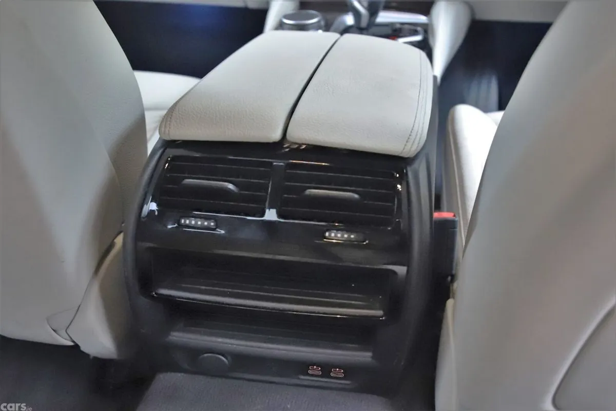 BMW 5-Series Saloon, Petrol Plug-in Hybrid, 2023, Black