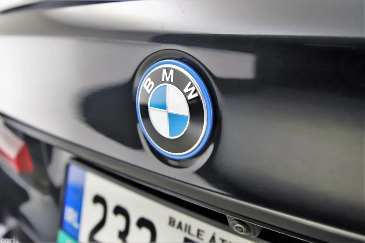 BMW 5-Series Saloon, Petrol Plug-in Hybrid, 2023, Black