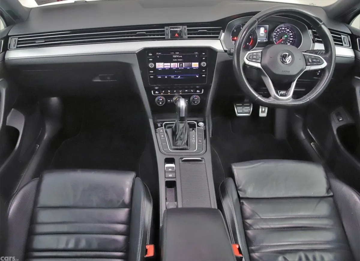 Volkswagen Passat Estate, Diesel, 2020, Grey