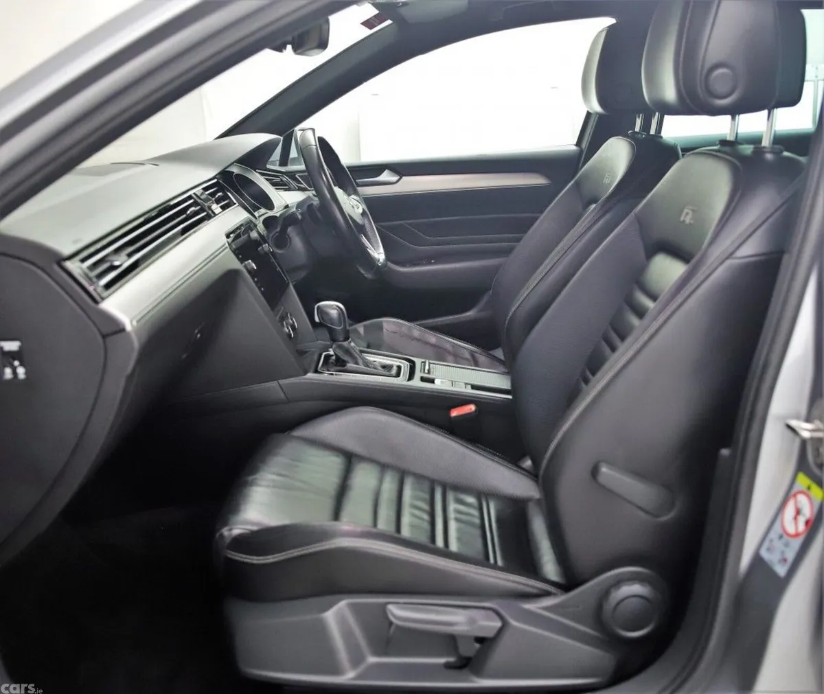 Volkswagen Passat Estate, Diesel, 2020, Grey