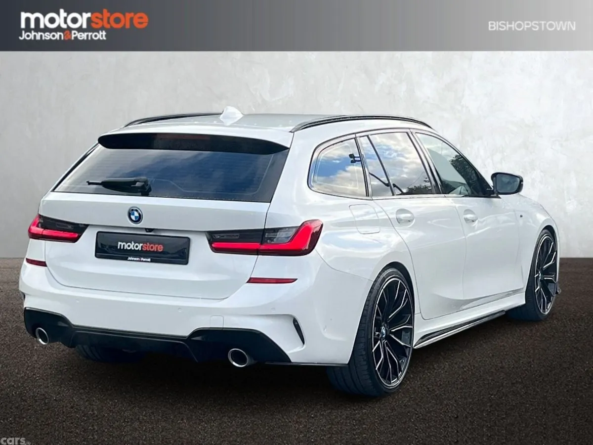 BMW 3-Series Estate, Petrol Plug-in Hybrid, 2022, White