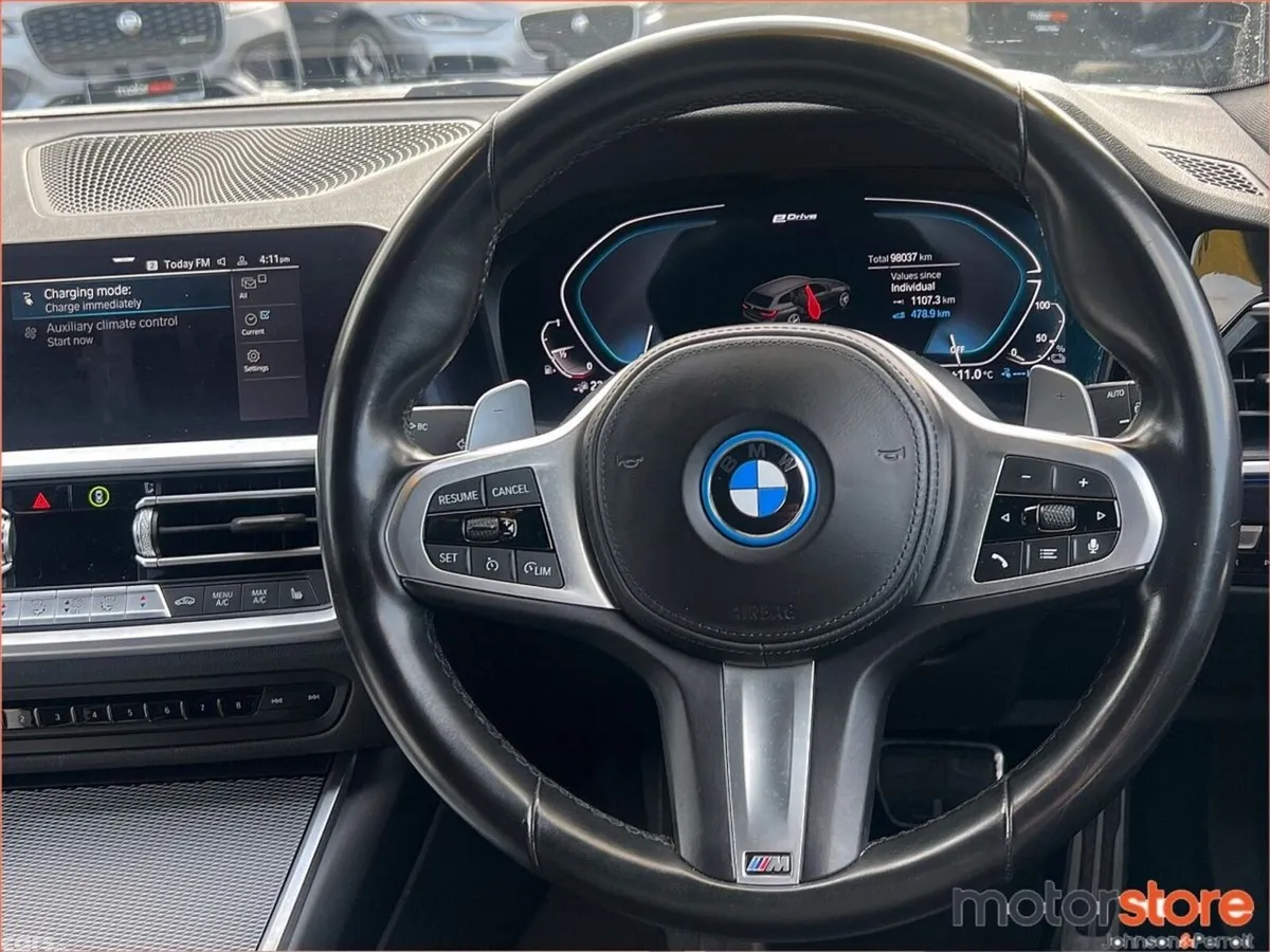 BMW 3-Series Estate, Petrol Plug-in Hybrid, 2022, White