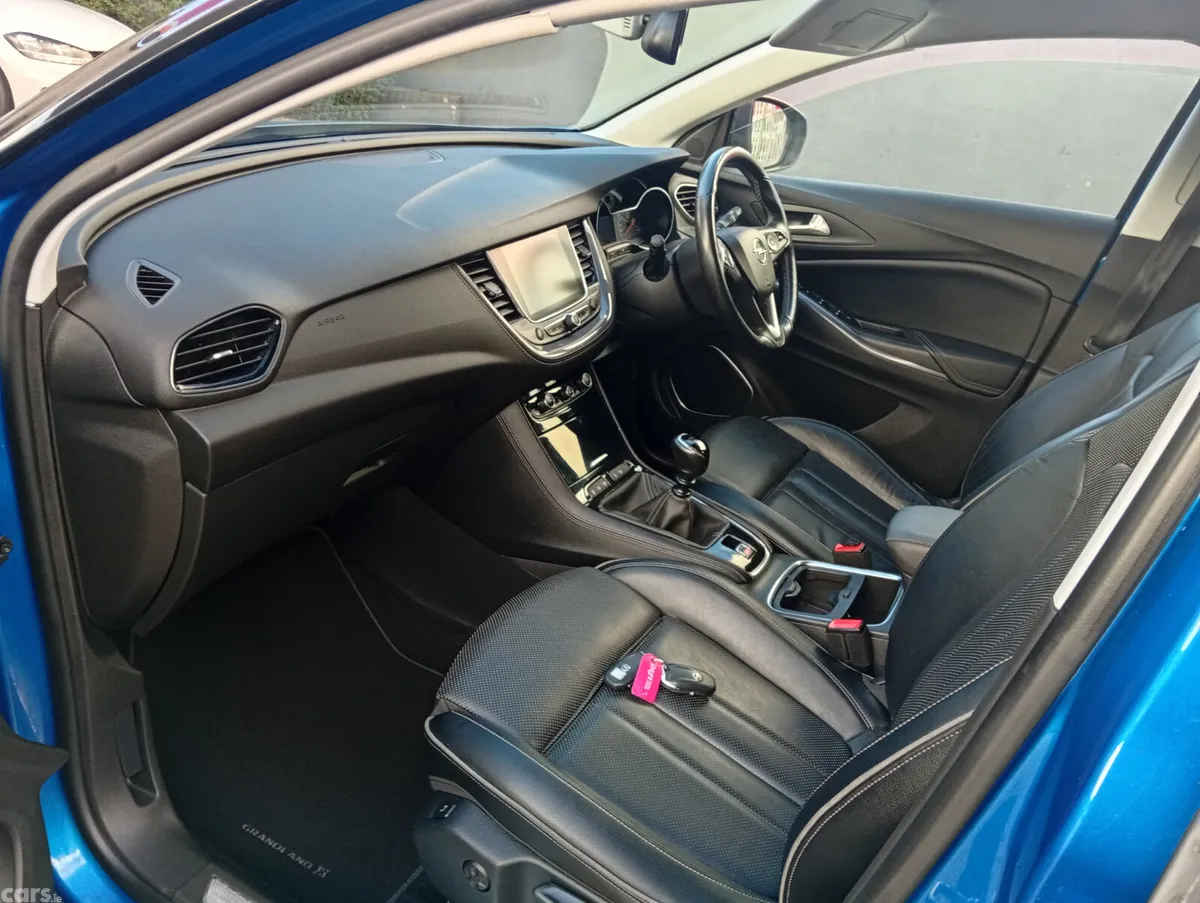 Opel Grandland X SUV, Diesel, 2019, Blue